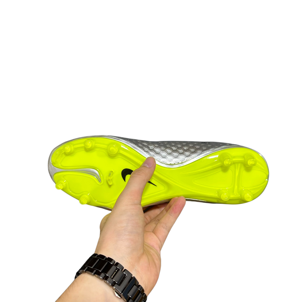 HYPERVENOM 06