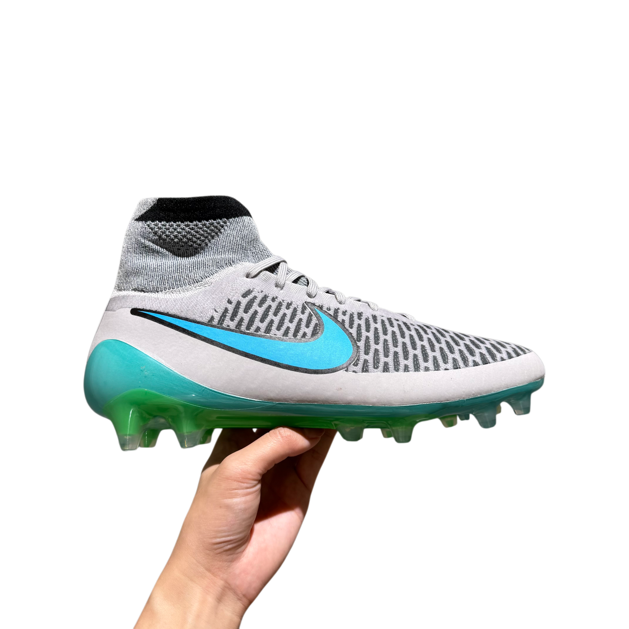 MAGISTA 02